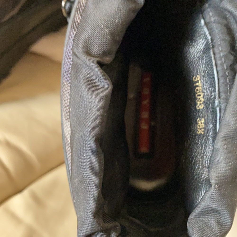 Authentic PRADA sz 38.5 - Picture 5 of 6